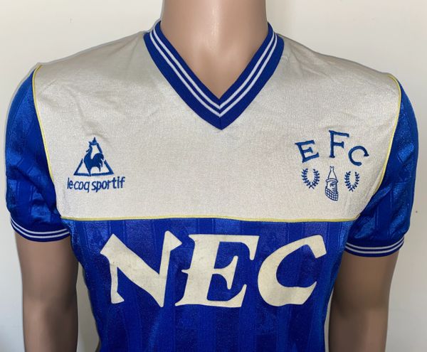 everton home warm up shirt