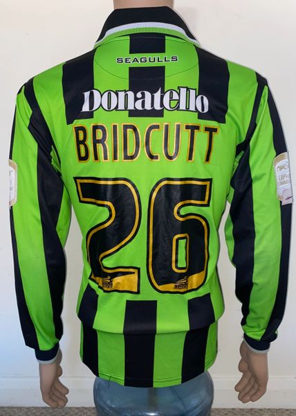 2011/12 BRIGHTON AND HOVE ALBION MATCH WORN AWAY SHIRT (BRIDCUTT #26)