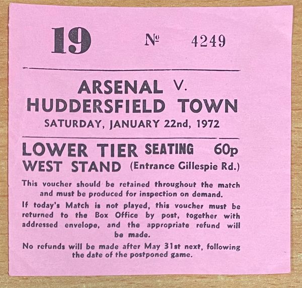 1971/72 ORIGINAL DIVISION ONE TICKET ARSENAL V HUDDERSFIELD TOWN