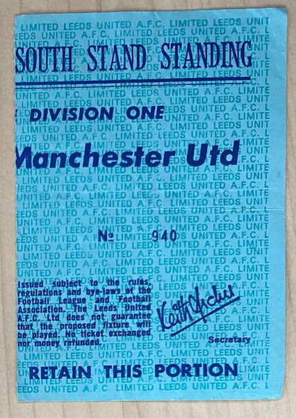 1975/76 ORIGINAL DIVISION ONE TICKET LEEDS UNITED V MANCHESTER UNITED (VISITORS TICKET)