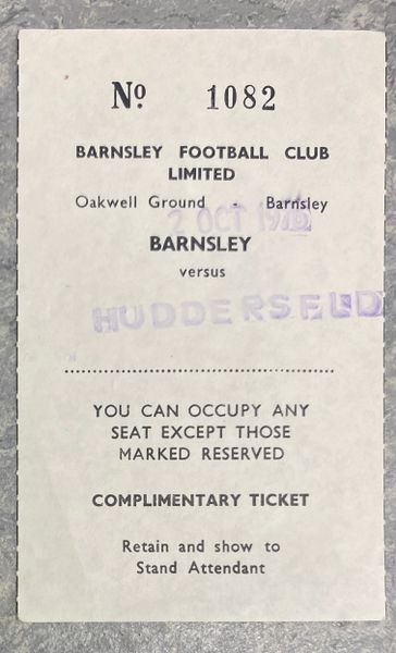 1976/77 ORIGINAL DIVISION FOUR TICKET BARNSLEY V HUDDERSFIELD TOWN