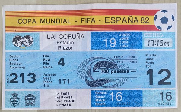 1982 ORIGINAL UNUSED WORLD CUP TICKET CAMEROON V POLAND @LA CORUNA