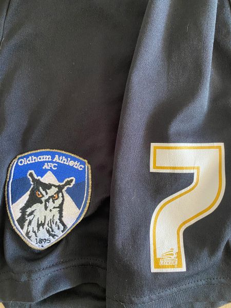 2011/12 OLDHAM ATHLETIC MATCH WORN AWAY SHORTS (MORAIS #7)