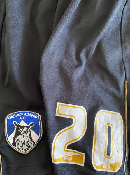 2011/12 OLDHAM ATHLETIC MATCH WORN AWAY SHORTS (LUND #20)