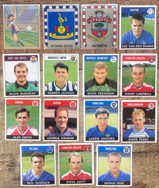 15X 1989 ORIGINAL UNUSED PANINI FOOTBALL 89 STICKERS VARIOUS PLAYERS TEAMS BADGES