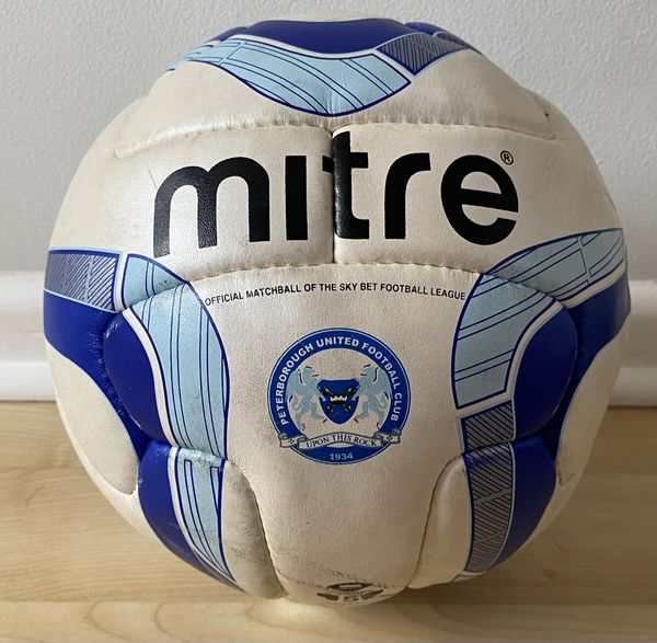 2013/14 ORIGINAL MITRE DELTA V12 PETERBOROUGH UNITED LEAGUE MATCH BALL Size 5 USED