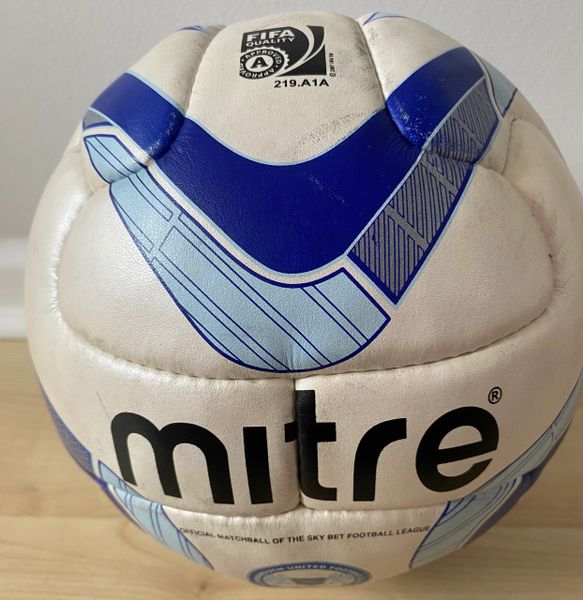 2012/13 Play-Off Final Mitre Delta V12 Match-Used Ball - Watford Gold