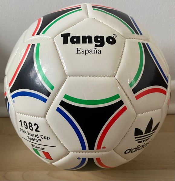 ITALY 1982 WORLD CUP WINNERS ORIGINAL ADIDAS TANGO REPLICA Size 5 UNUSED