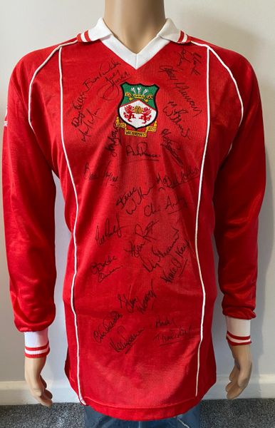1981-84 WREXHAM AFC HOME MATCH WORN SHIRT #6 (SIGNED BY 22 PLAYERS TO FRONT)