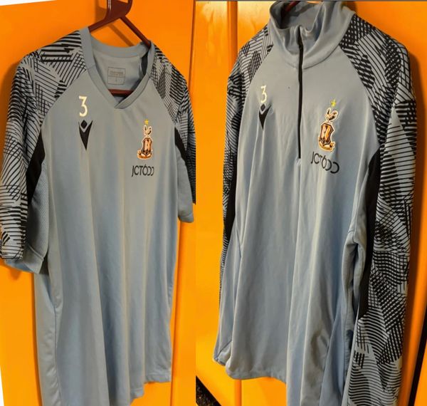 2022/23 BRADFORD CITY TRAINING WORN TRACKSUIT TOP AND T SHIRT (LIAM RIDEHALGH #3)