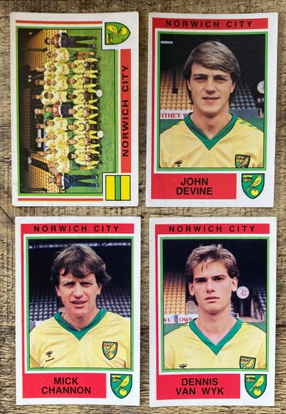 4X 1985 ORIGINAL UNUSED PANINI FOOTBALL 85 STICKER NORWICH CITY PLAYERS AND TEAM