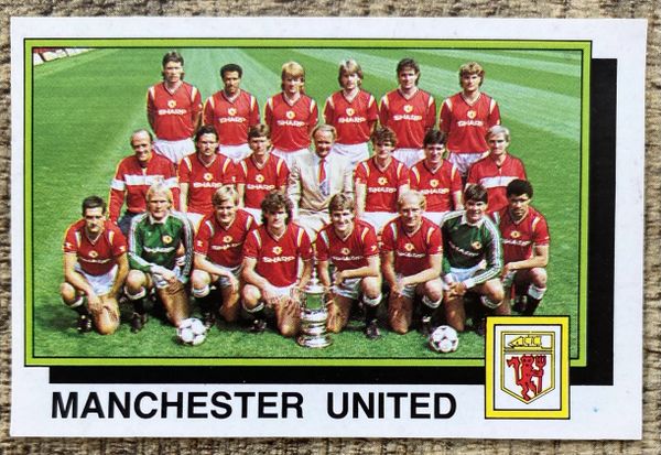 1986 ORIGINAL UNUSED PANINI FOOTBALL 86 STICKER MANCHESTER UNITED TEAM GROUP 182