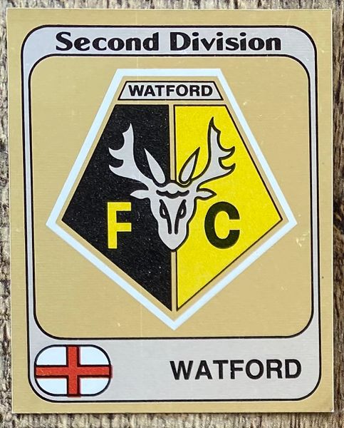 1982 ORIGINAL UNUSED PANINI FOOTBALL 82 STICKER WATFORD BADGE 373