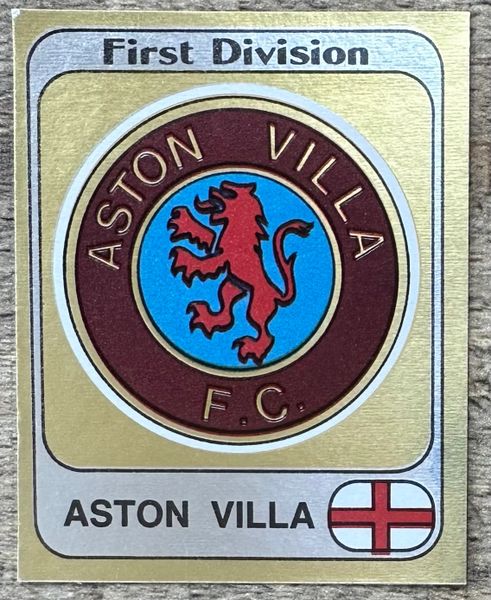 1982 ORIGINAL UNUSED PANINI FOOTBALL 82 STICKER ASTON VILLA BADGE 18