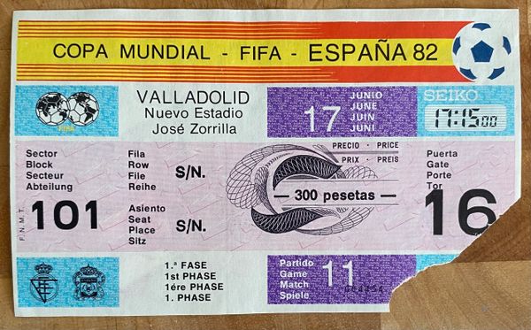 1982 ORIGINAL WORLD CUP TICKET CZECHOSLOVAKIA V KUWAIT @VALLADOLID