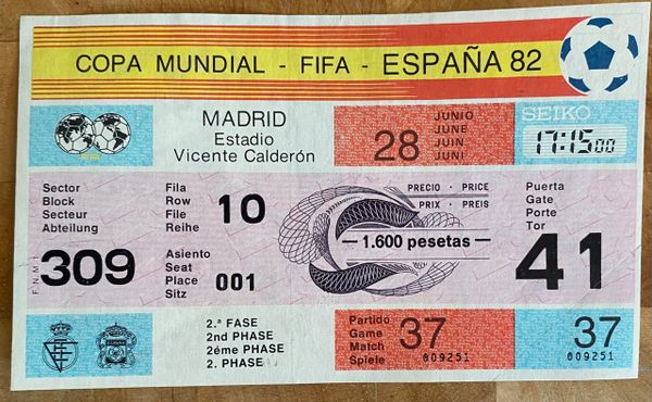 1982 ORIGINAL UNUSED WORLD CUP TICKET AUSTRIA V FRANCE @MADRID