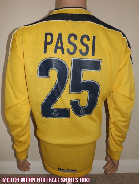 1999 BOLTON WANDERERS MATCH WORN AWAY SHIRT PASSI #25