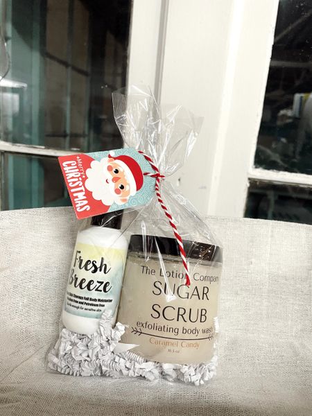 Holiday Gift Bag - Sugar Scrub + 2 oz bottle