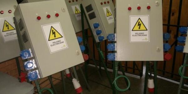TABLEROS MÓVILES DE OBRA, TABLEROS PROVISIONALES DE OBRA TABLEROS ELÉCTRICOS MÓVILES DE OBRA