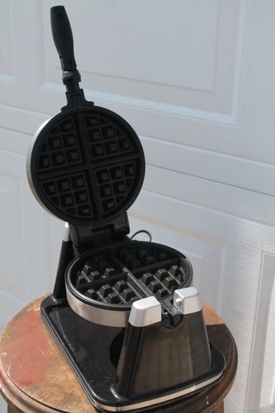 Bella Rotating Waffle Maker 1207 The Jolly Pack Rat Jolly Pack