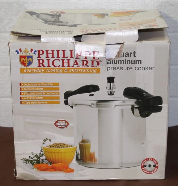 Phillippe Richard 8 quart Aluminum Pressure Cooker-Like New