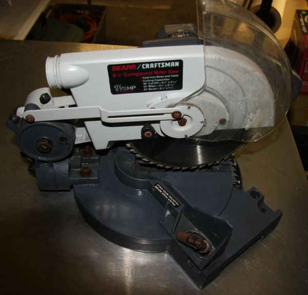 Sears Craftsman 1 1/2 HP 8 1/4" Compound Miter Saw
