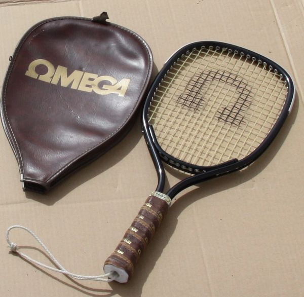 Omega Pro-11 Racquetball Racket w/ Case