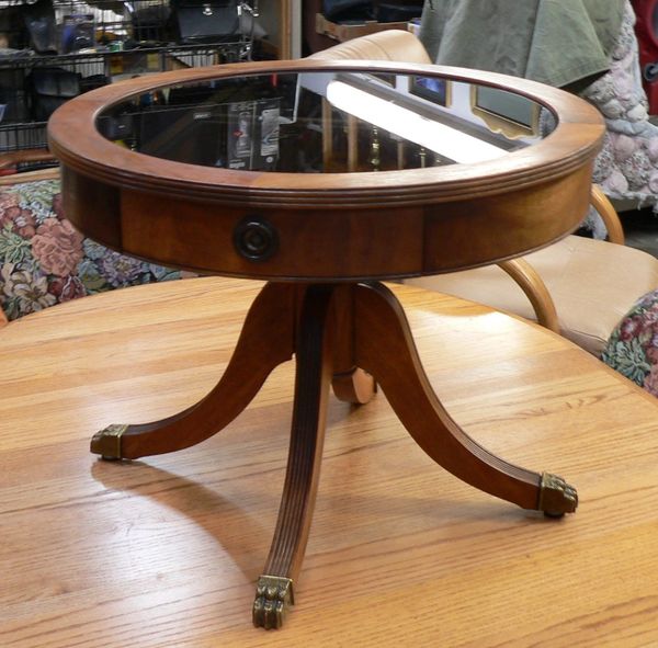 Vintage Round Claw Foot 2 Drawer Pedestal Wood Side Table