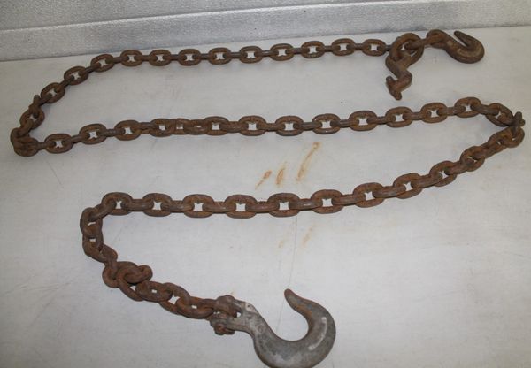 8 1/2 Foot Long 5/16" Chain with 2 Hooks and 1 Auto Hook