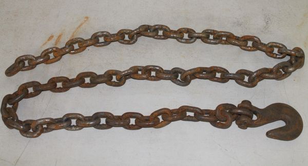 7 1/2 Feet of 3/8" Chain with 1 Hook