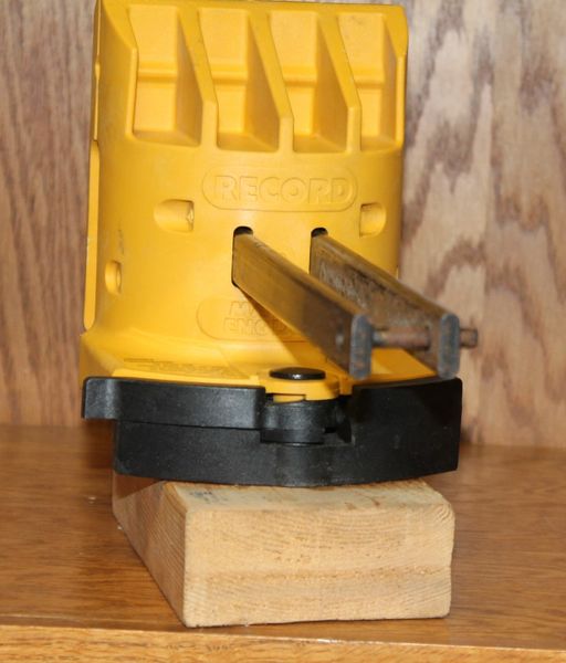 Record Quick Vise Portable Vise with 4 1/4" Jaws