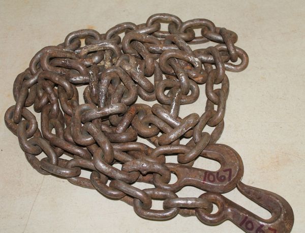 8 Feet of 5/16" Binder Chain with 2 Hooks