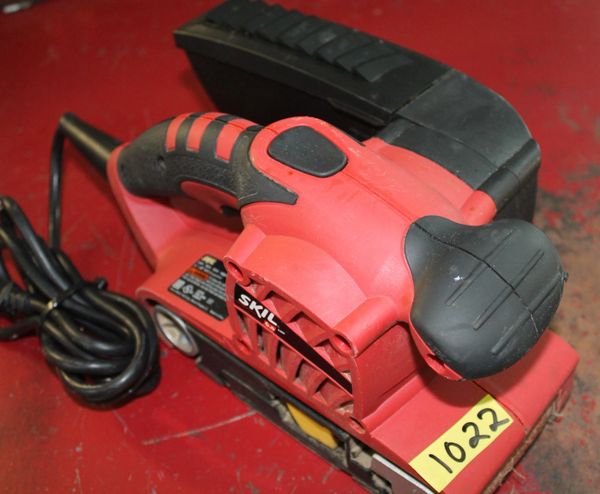 SKIL 7500 3" x 18" Belt Sander