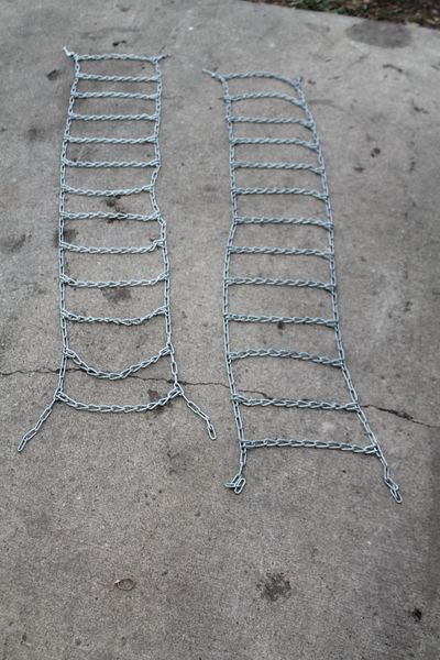 Like New Quik Grip 15'' & 16'' Car Chains