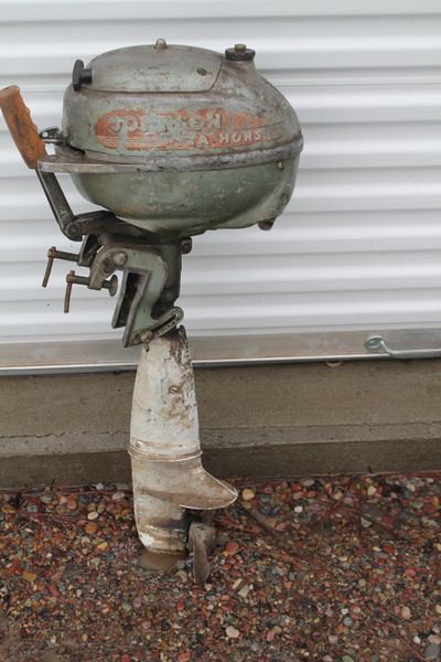Vintage (1942) Johnson Twin Cylinder 2.5 HP Outboard Motor