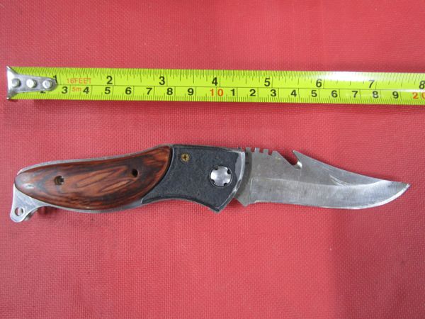 Unknown Brand Bear Claw Collapsible Pocket Knife