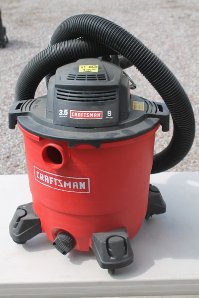 Sears Craftsman 3.5 HP 9 Gallon Shop Vacuum