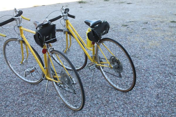 Vintage Schwinn His And Hers Super Sport 12 Speed Road Bikes / For Pair