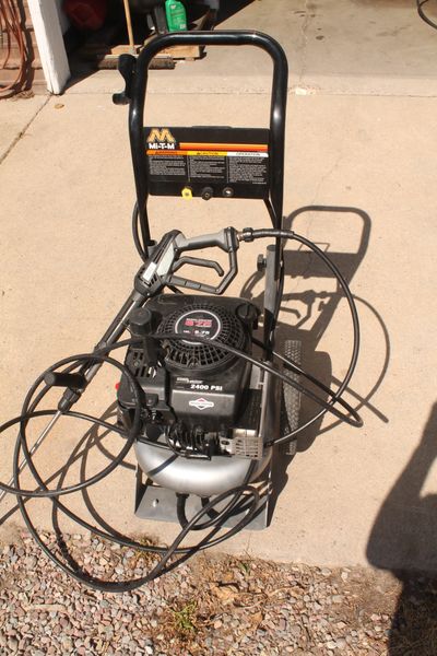 Chore Master 675 Series 2400 PSI Gas Pressure Washer