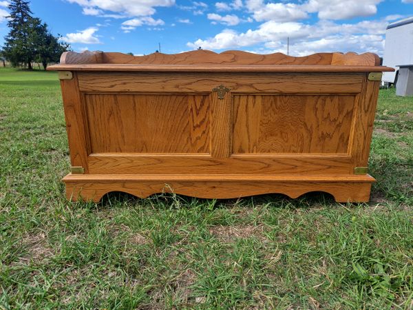 Oak End of Bed Blanket Chest With Tray