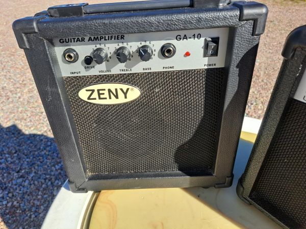 Small Zeny Guitar Amplifier G-10 w/Back Stand