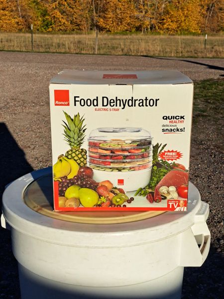 Ronco Food Dehydrator--New in the box