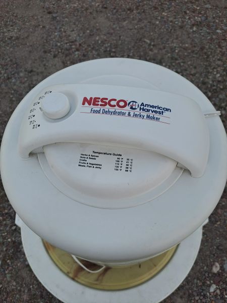 Nesco American Harvest 12 Tray Food Dehydrator