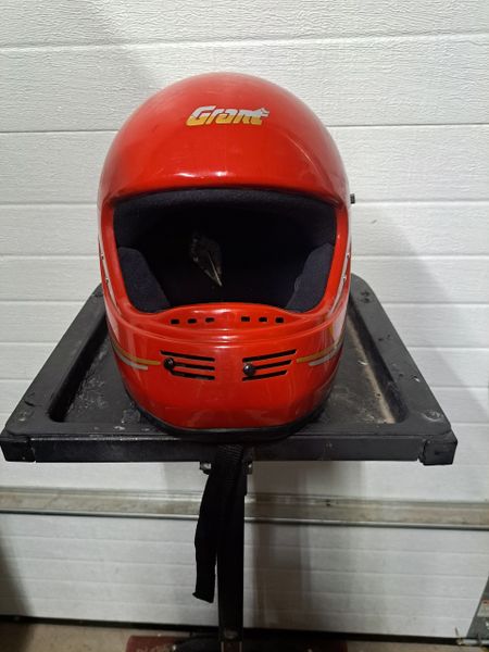 Red Grant Medium Size Full Face Helmet