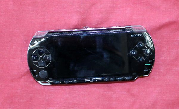 PSP 1001 w. Case