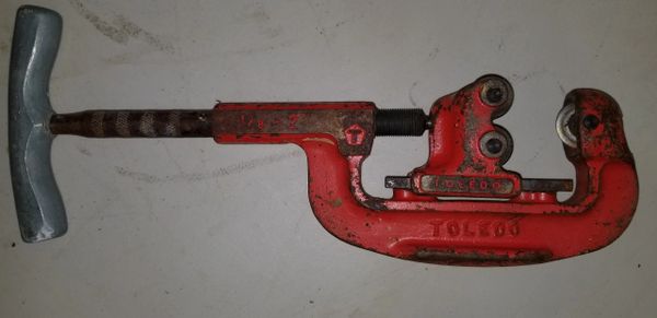 Toledo Pipe Cutter 1/8th - 2"