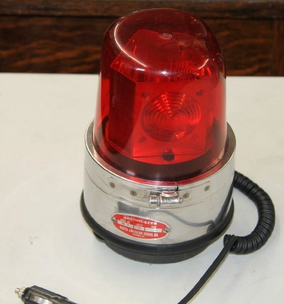 Vintage Action-Lite BB-P Rotating Red Emergency 12V Light
