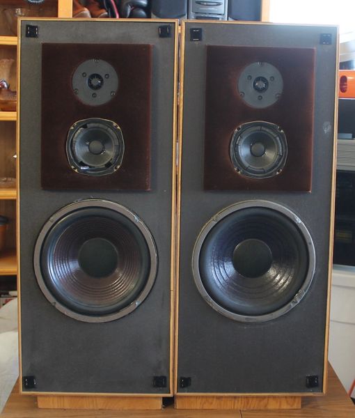 Speaker Lab Floor Standing Speakers Jolly Pack Rat Quality