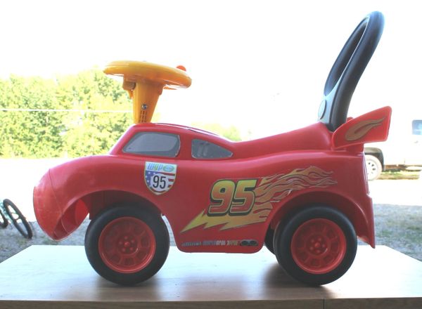 Lightning mcqueen best sale push car