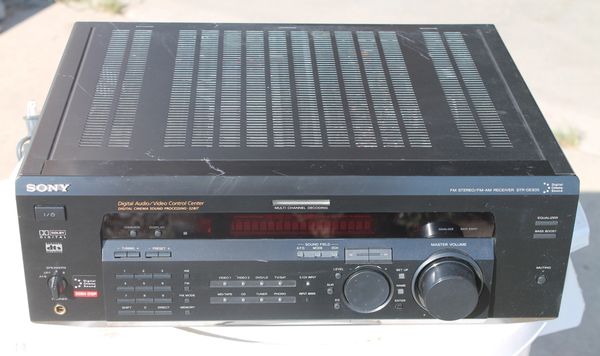 Sony FM/AM Stereo Reciever STR-DE835 w/ Remote
